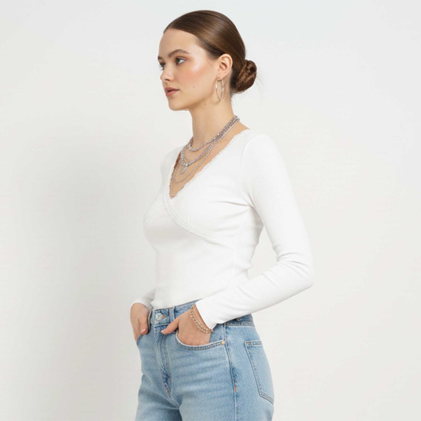 Cherie Code Women’s Black & White Striped Long Sleeve Tee – Lace‑Trim V‑Neck Casual Top