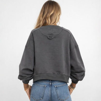 Cherie Code Women’s Cropped Crew‑Neck Sweatshirt – Long‑Sleeve Pullover with Dropped Shoulders