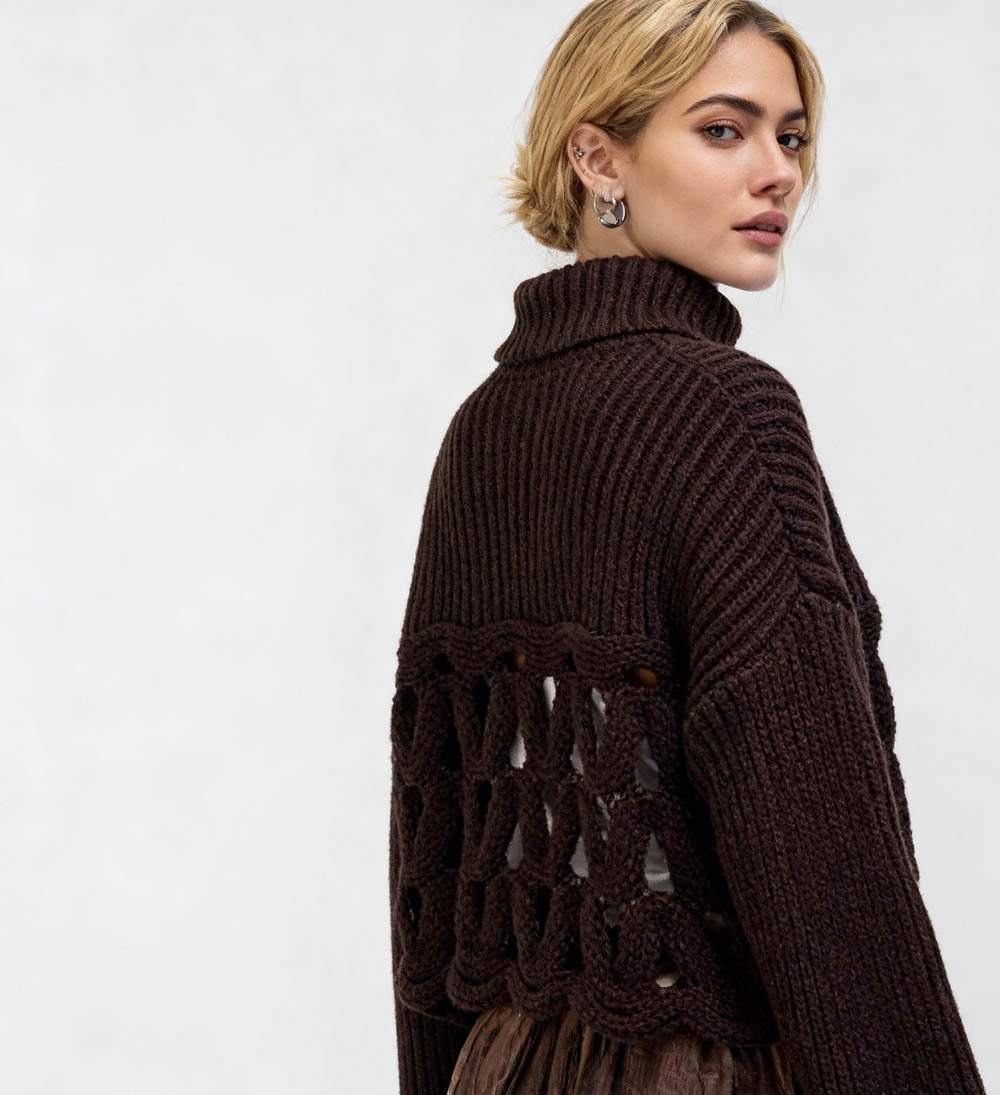 Cherie Code Women’s Hollow‑Knit Irregular Hem Sweater – Turtleneck Long Sleeve Ribbed Pullover
