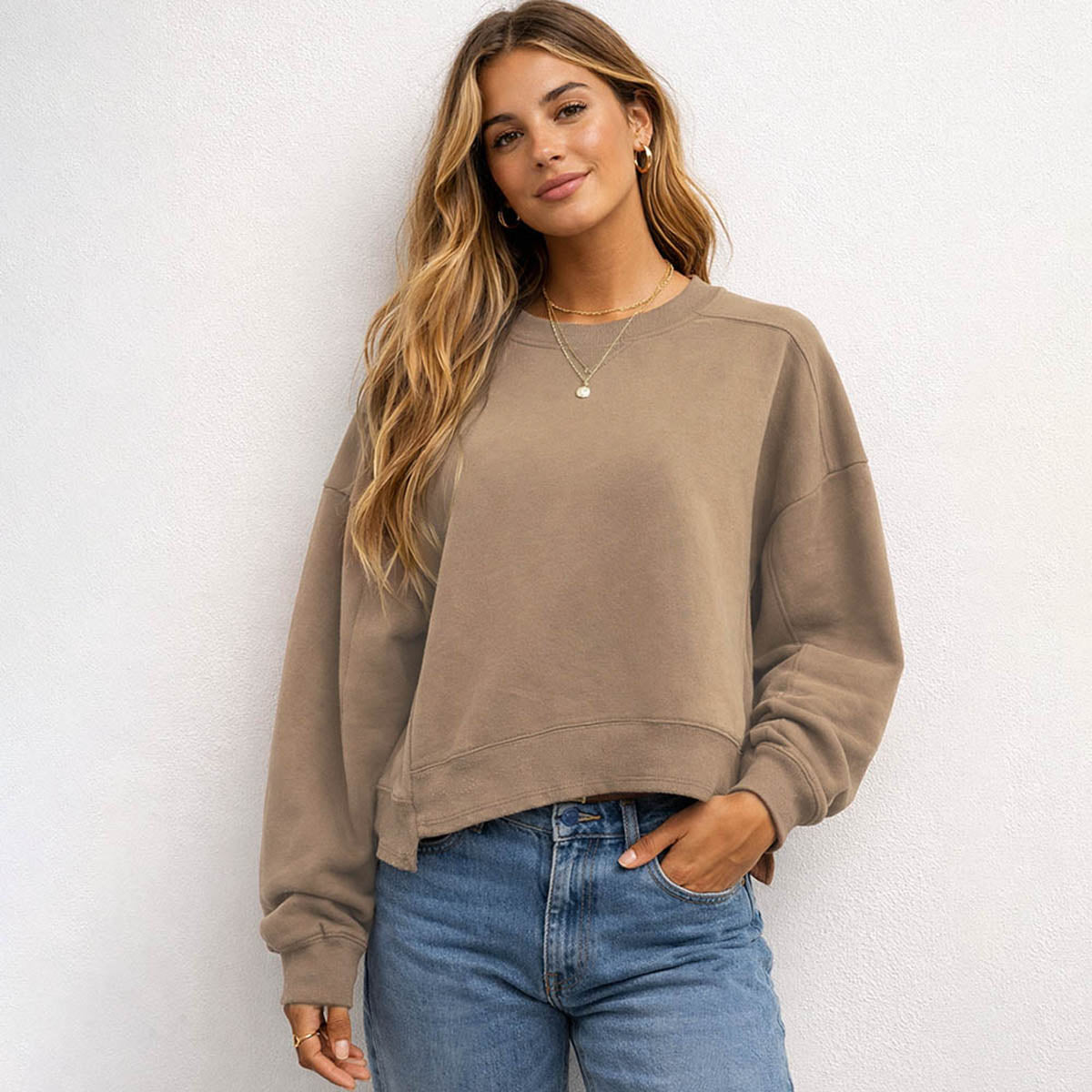 Cherie Code Women’s Cropped Crew‑Neck Sweatshirt – Long‑Sleeve Pullover with Dropped Shoulders